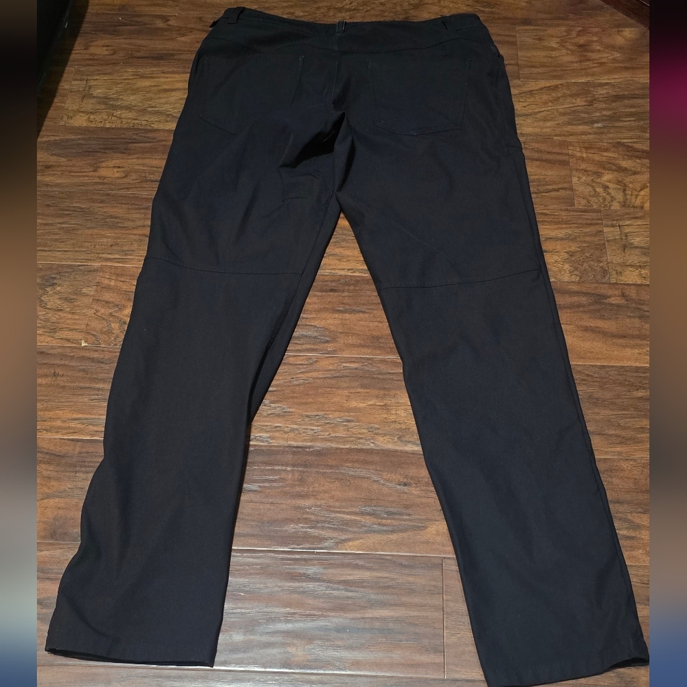 Lululemon Men's ABC Classic-Fit 5 Pocket Performance Warpstreme Pant Size 30